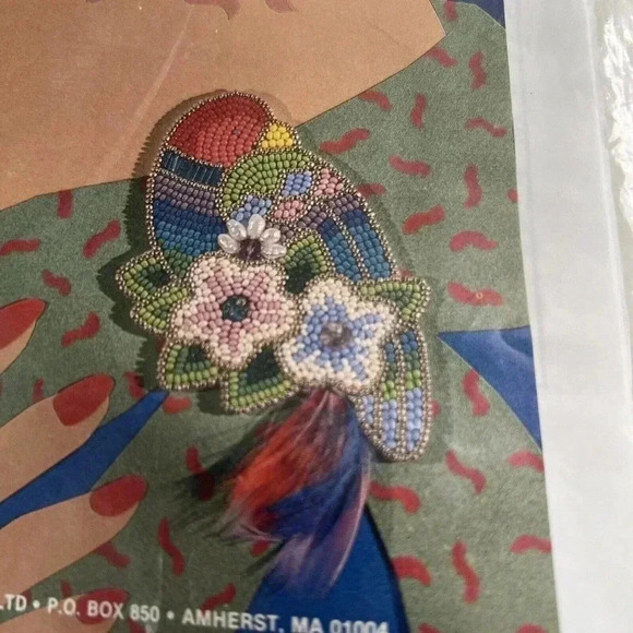 ANN BENSON NEW SEALED PARROT PIN KIT B018, BEADS CRYSTALS TURQUIOSE AMETHYST - Picture 3 of 12